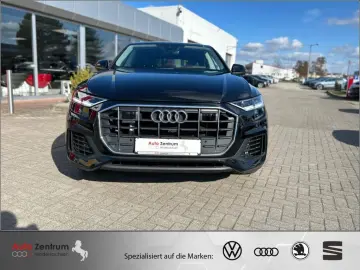 AUDI Q8 55 TFSI quat AZN-Haus-FÖRDERUNG  AHK-Luft-HUD