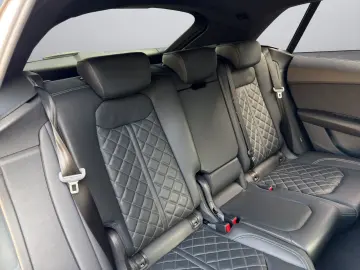 AUDI Q8 50 TDI quattro HUD 360 Memory LED AHK Leder