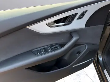 AUDI Q8 50 TDI quattro HUD 360 Memory LED AHK Leder