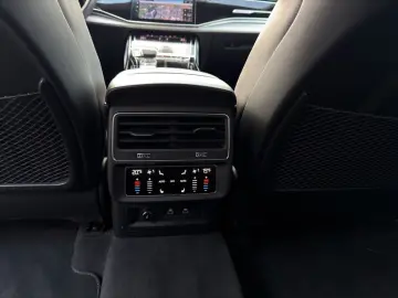 AUDI Q8 50 TDI quattro HUD 360 Memory LED AHK Leder