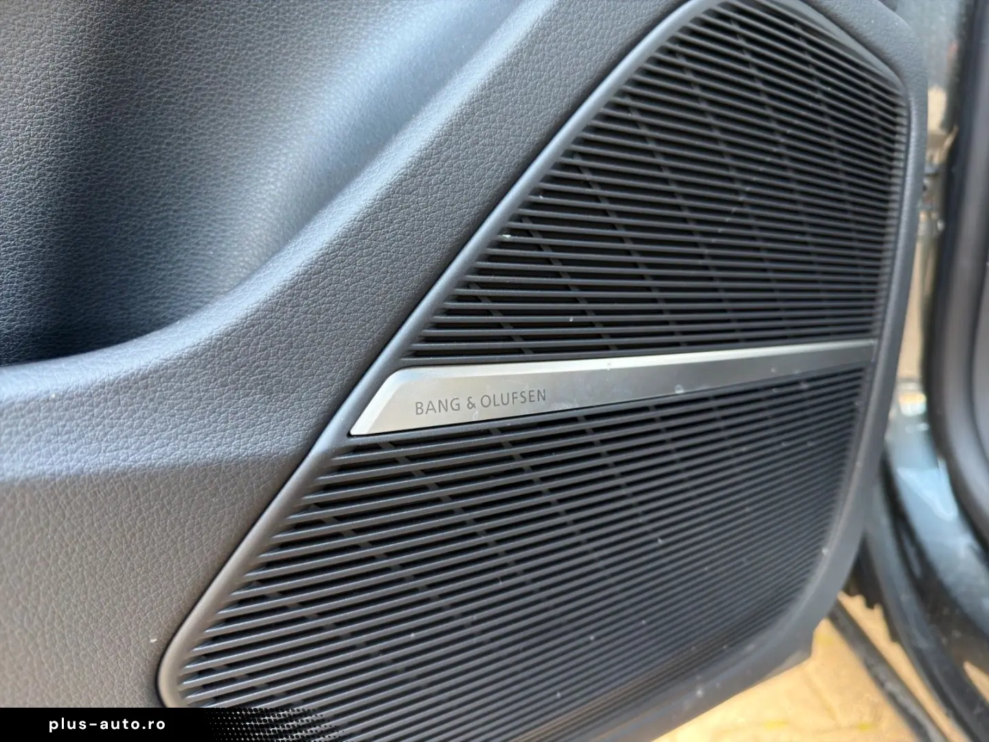 AUDI Q8 50 TDI quattro HUD 360 Memory LED AHK Leder