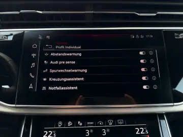 AUDI Q8 50 TDI quattro HUD 360 Memory LED AHK Leder
