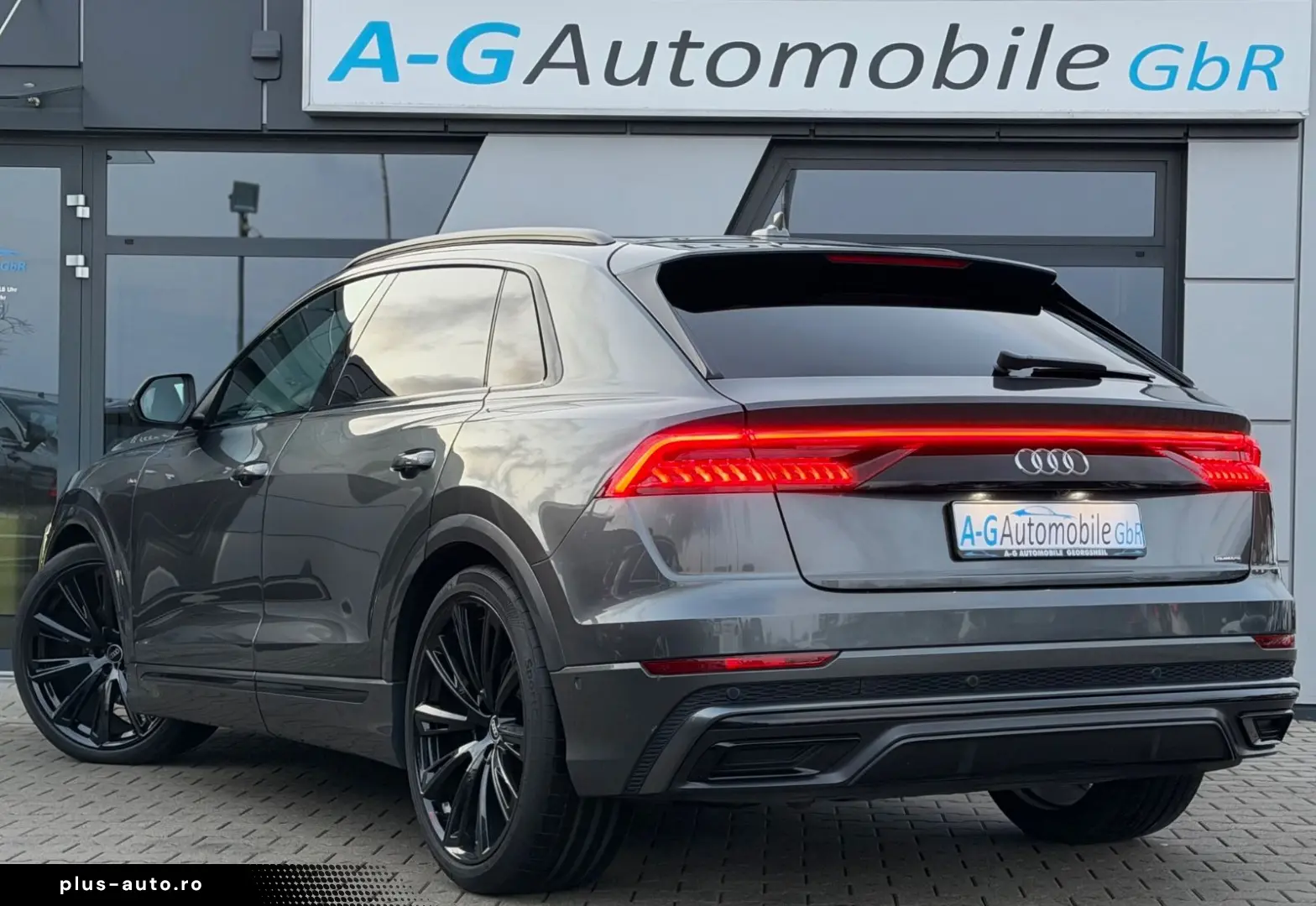 AUDI Q8 50 TDI quattro S line AHK MATRIX PANO 23 LM
