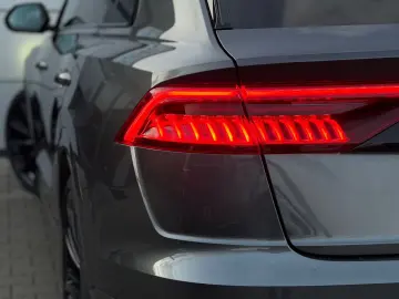 AUDI Q8 50 TDI quattro S line AHK MATRIX PANO 23 LM