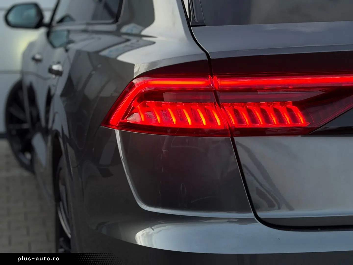 AUDI Q8 50 TDI quattro S line AHK MATRIX PANO 23 LM