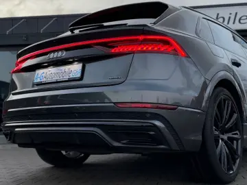 AUDI Q8 50 TDI quattro S line AHK MATRIX PANO 23 LM