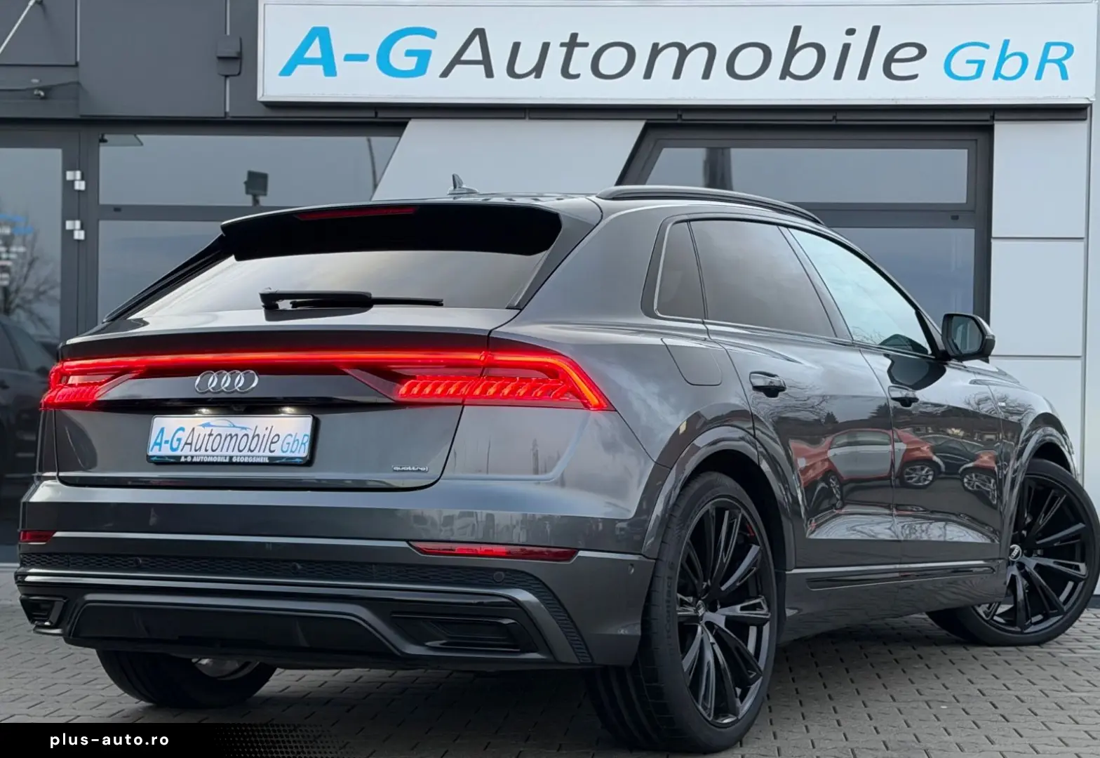 AUDI Q8 50 TDI quattro S line AHK MATRIX PANO 23 LM