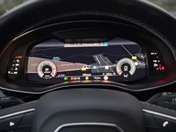 AUDI Q8 50 TDI quattro S line AHK MATRIX PANO 23 LM