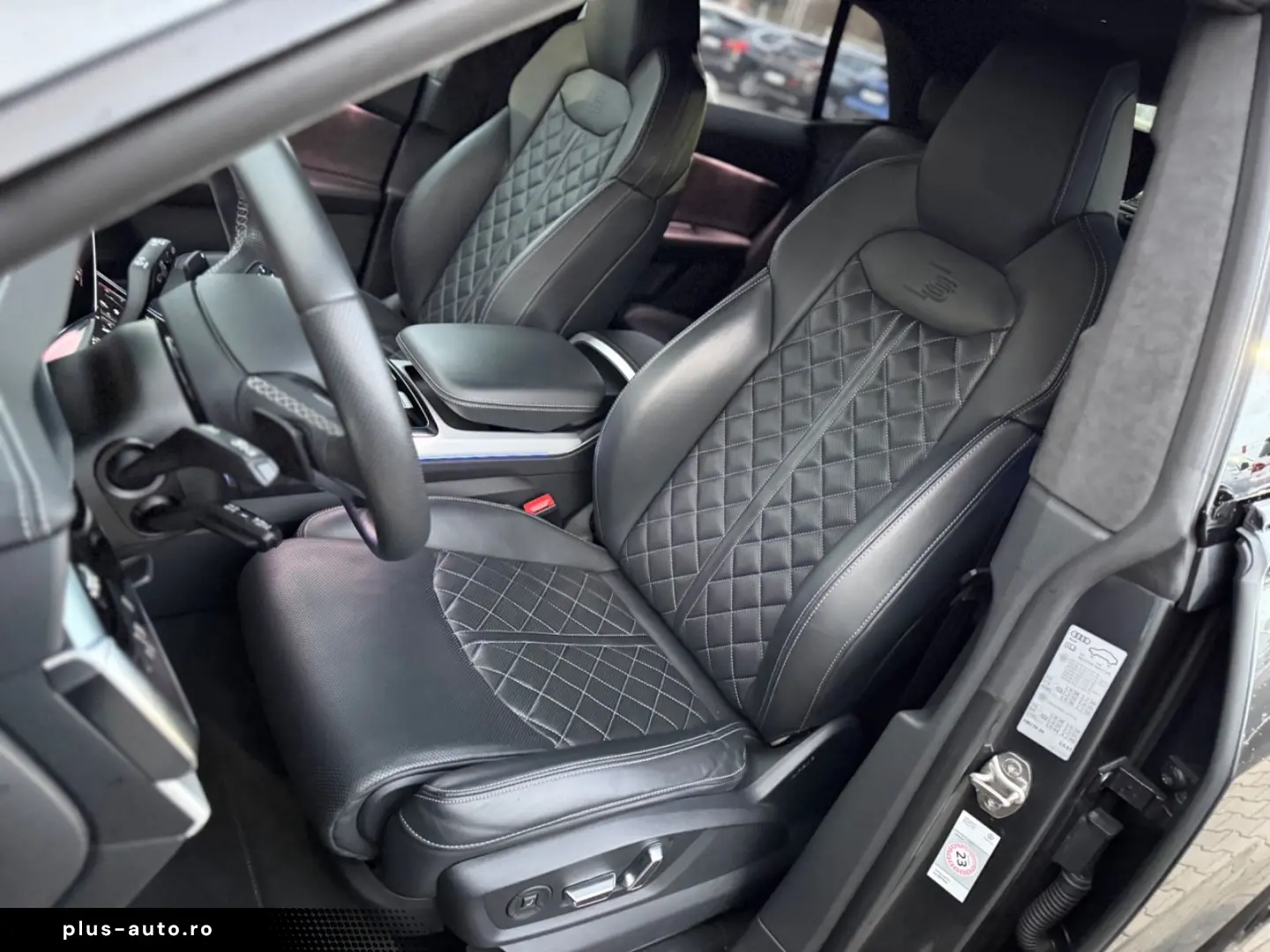 AUDI Q8 50 TDI quattro S line AHK MATRIX PANO 23 LM