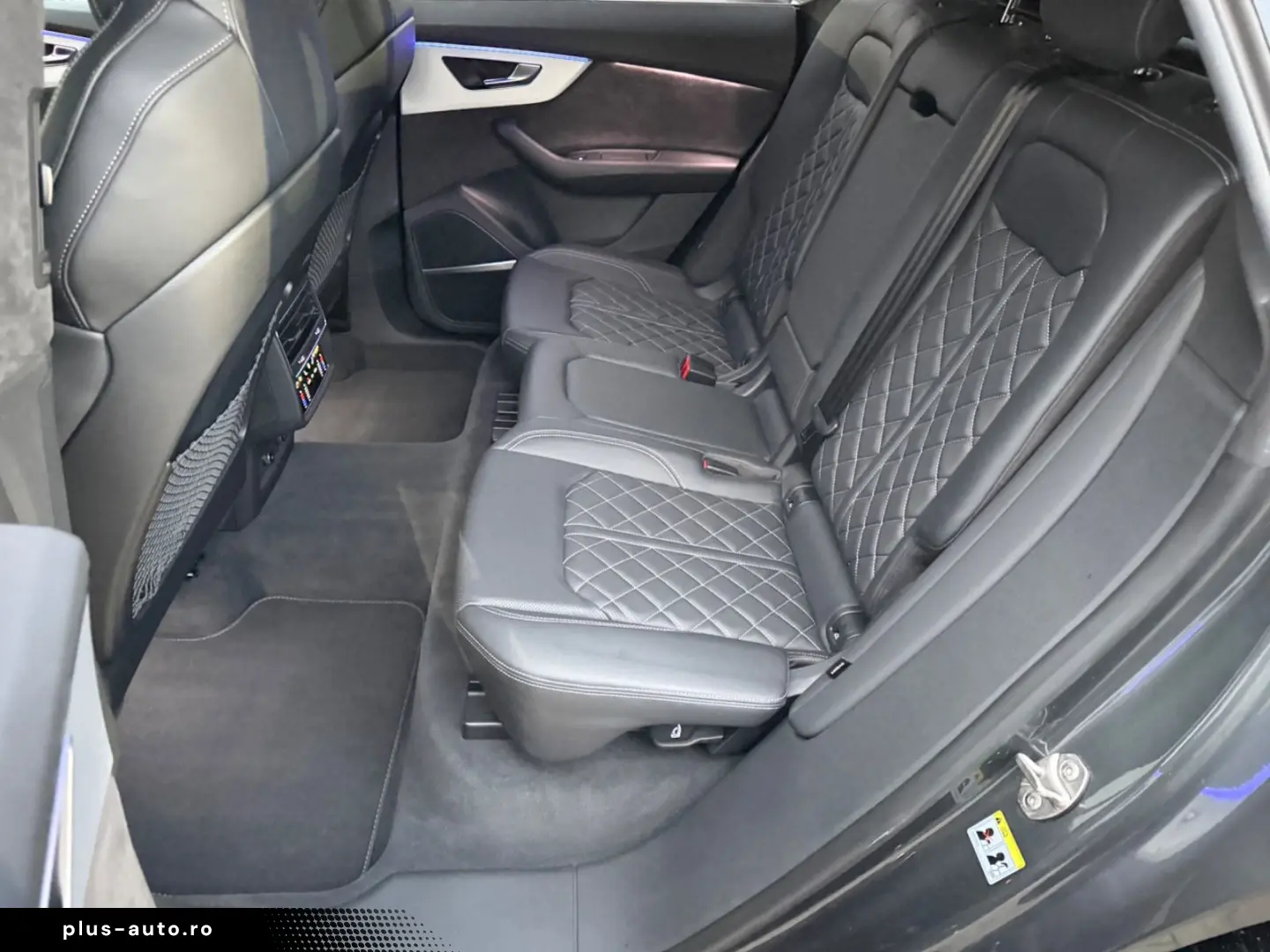 AUDI Q8 50 TDI quattro S line AHK MATRIX PANO 23 LM