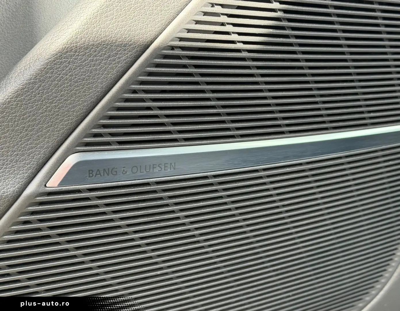 AUDI Q8 50 TDI quattro S line AHK MATRIX PANO 23 LM