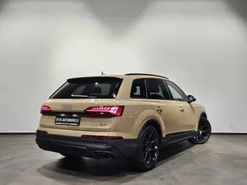 AUDI Q7 50 TDI Exclusive Edition Matrix B&O 7Sitz 21'