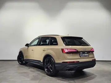 AUDI Q7 50 TDI Exclusive Edition Matrix B&O 7Sitz 21'