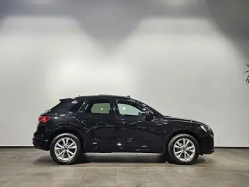 AUDI Q3 35 TFSI S Line Black Pano Led Ahk Kamera 18&&hellip;