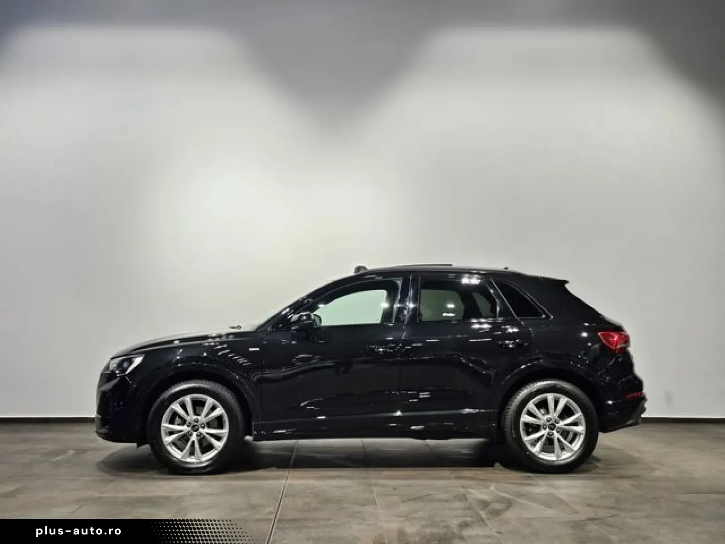 AUDI Q3 35 TFSI S Line Black Pano Led Ahk Kamera 18&&hellip;