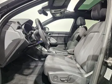 AUDI Q3 35 TFSI S Line Black Pano Led Ahk Kamera 18&&hellip;