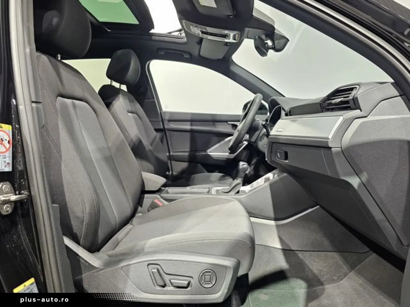 AUDI Q3 35 TFSI S Line Black Pano Led Ahk Kamera 18&&hellip;