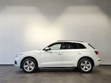 AUDI Q5 TDI S Line Matrix Leder Navi AHK 19 Zoll PDC