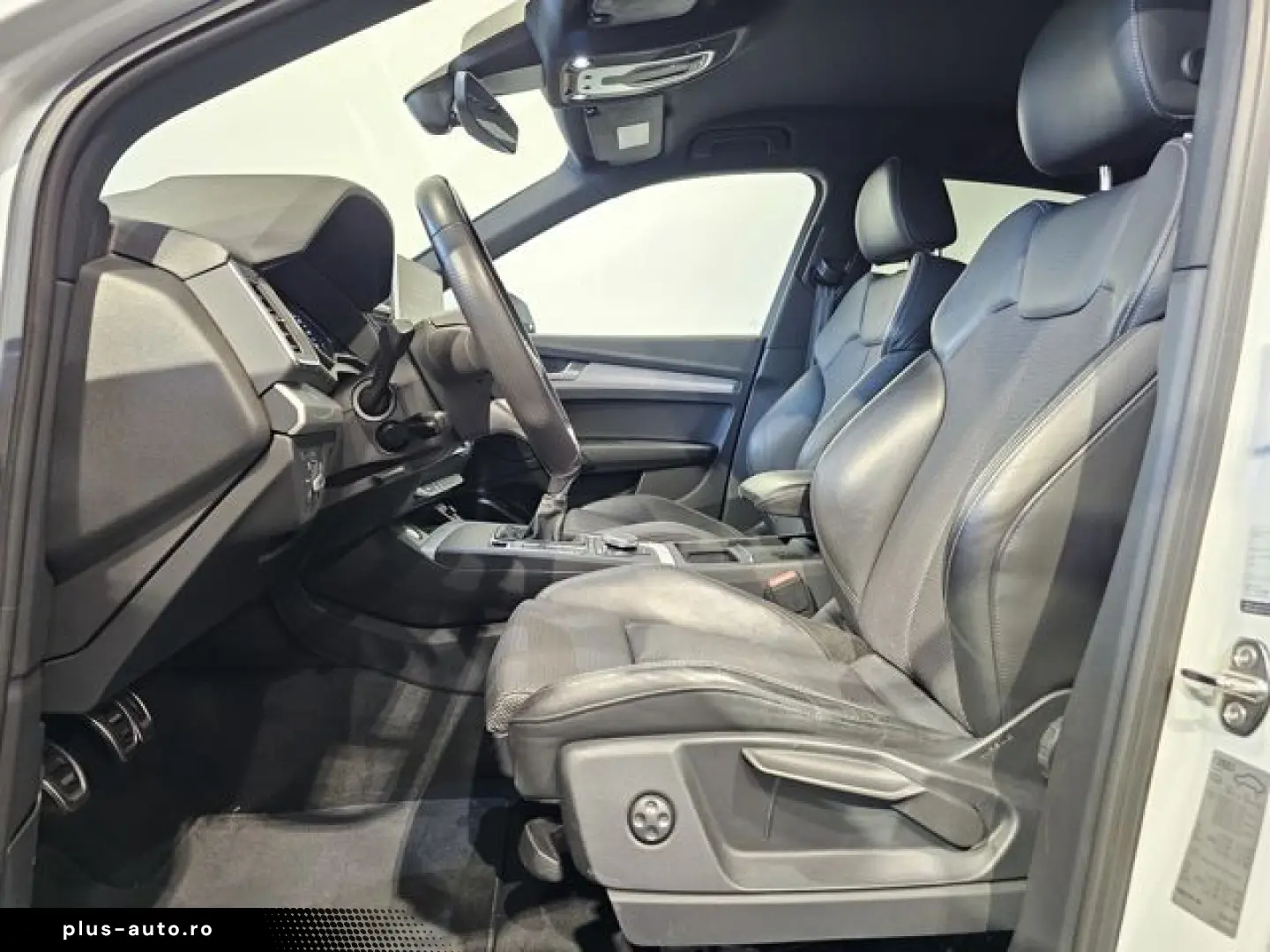 AUDI Q5 TDI S Line Matrix Leder Navi AHK 19 Zoll PDC