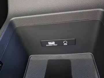 AUDI Q5 TDI S Line Matrix Leder Navi AHK 19 Zoll PDC