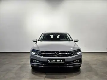 VW Passat 4Motion Sport Led Navi Leder AHK Kamera