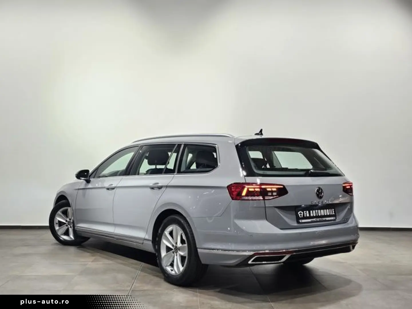 VW Passat 4Motion Sport Led Navi Leder AHK Kamera