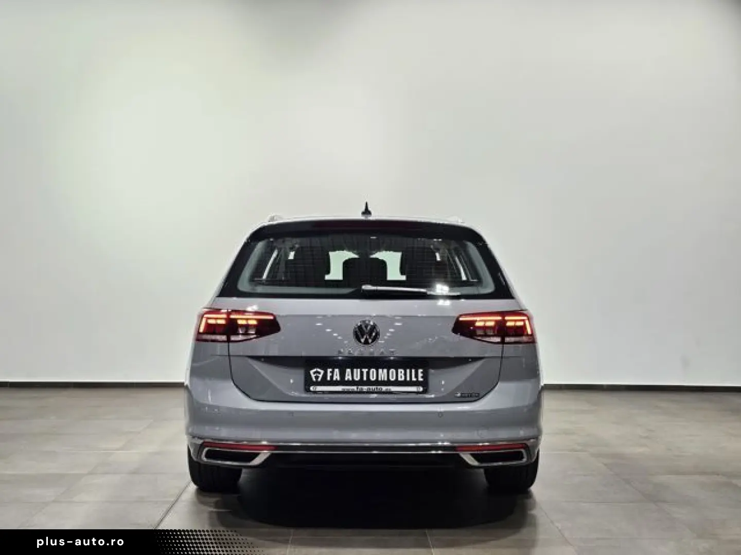 VW Passat 4Motion Sport Led Navi Leder AHK Kamera