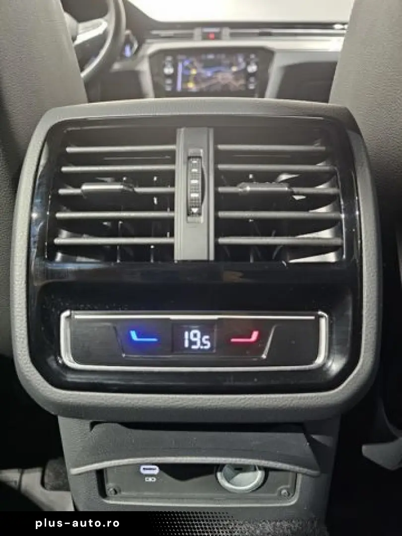 VW Passat 4Motion Sport Led Navi Leder AHK Kamera