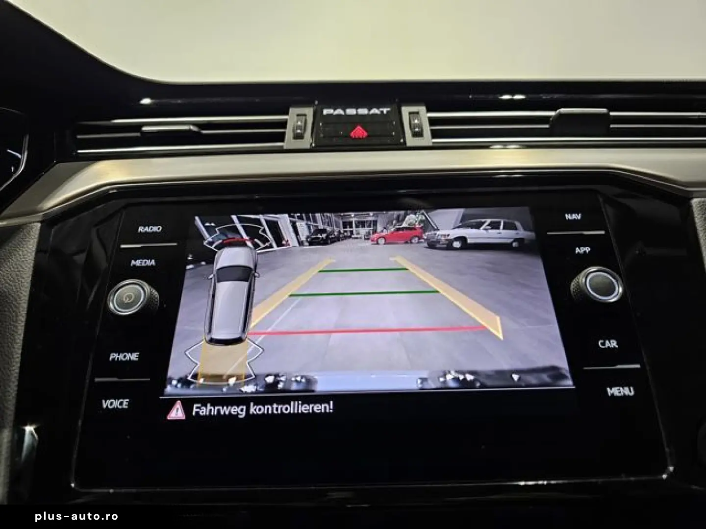 VW Passat 4Motion Sport Led Navi Leder AHK Kamera