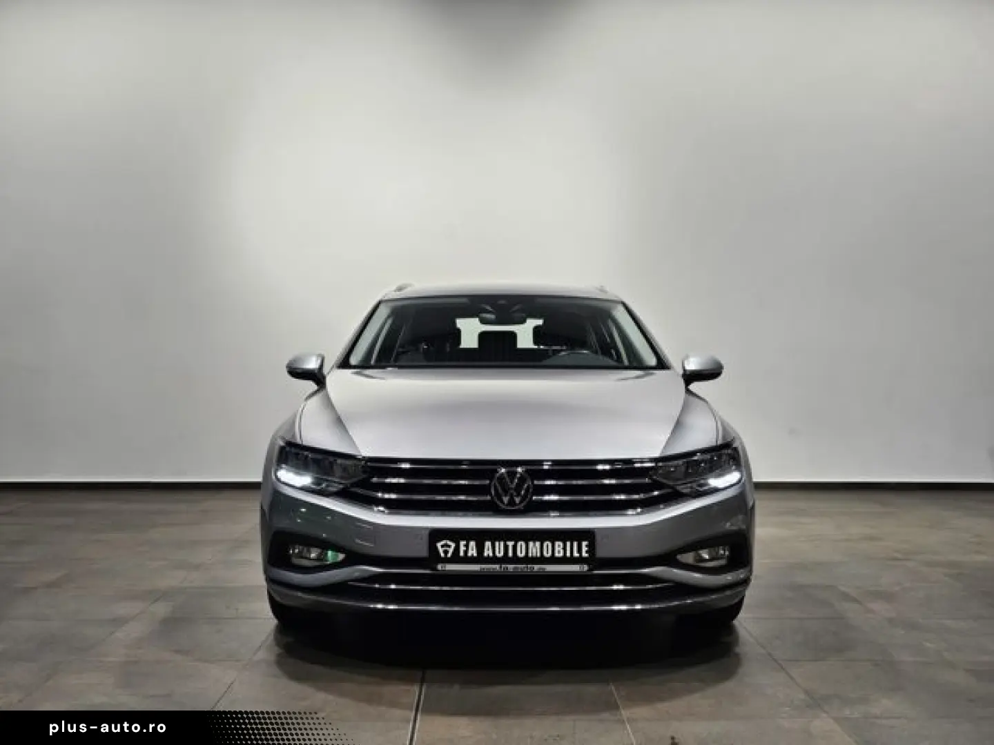 VW Passat 4Motion Sport Led Navi Leder AHK Kamera