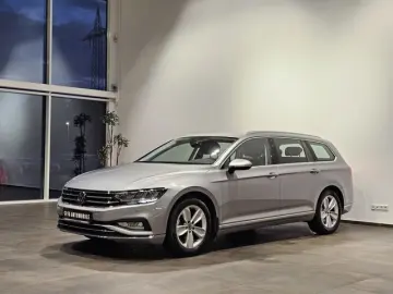 VW Passat 4Motion Sport Led Navi Leder AHK Kamera