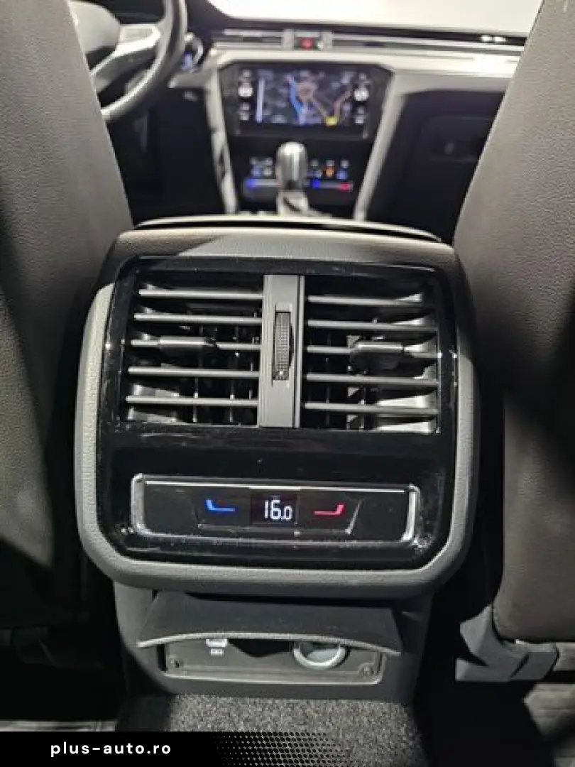 VW Passat 4Motion Sport Led Navi Leder AHK Kamera