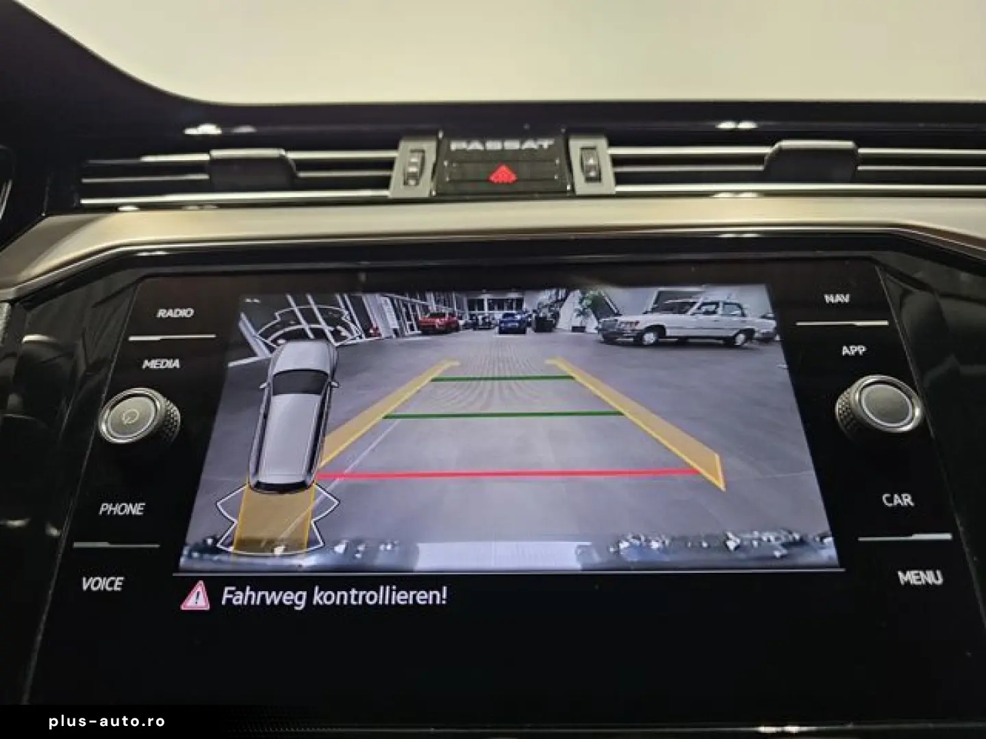 VW Passat 4Motion Sport Led Navi Leder AHK Kamera