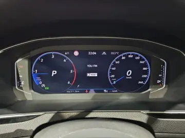 VW Passat 4Motion Sport Led Navi Leder AHK Kamera