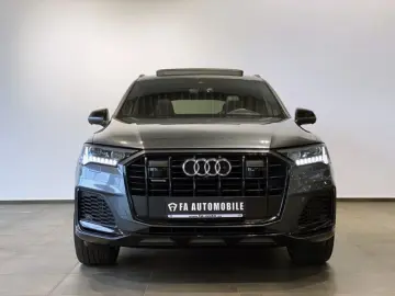 AUDI Q7 60 TFSI e S Line Black Pano S-Sitz Matrix 22'