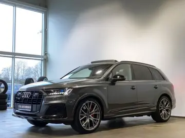 AUDI Q7 60 TFSI e S Line Black Pano S-Sitz Matrix 22'