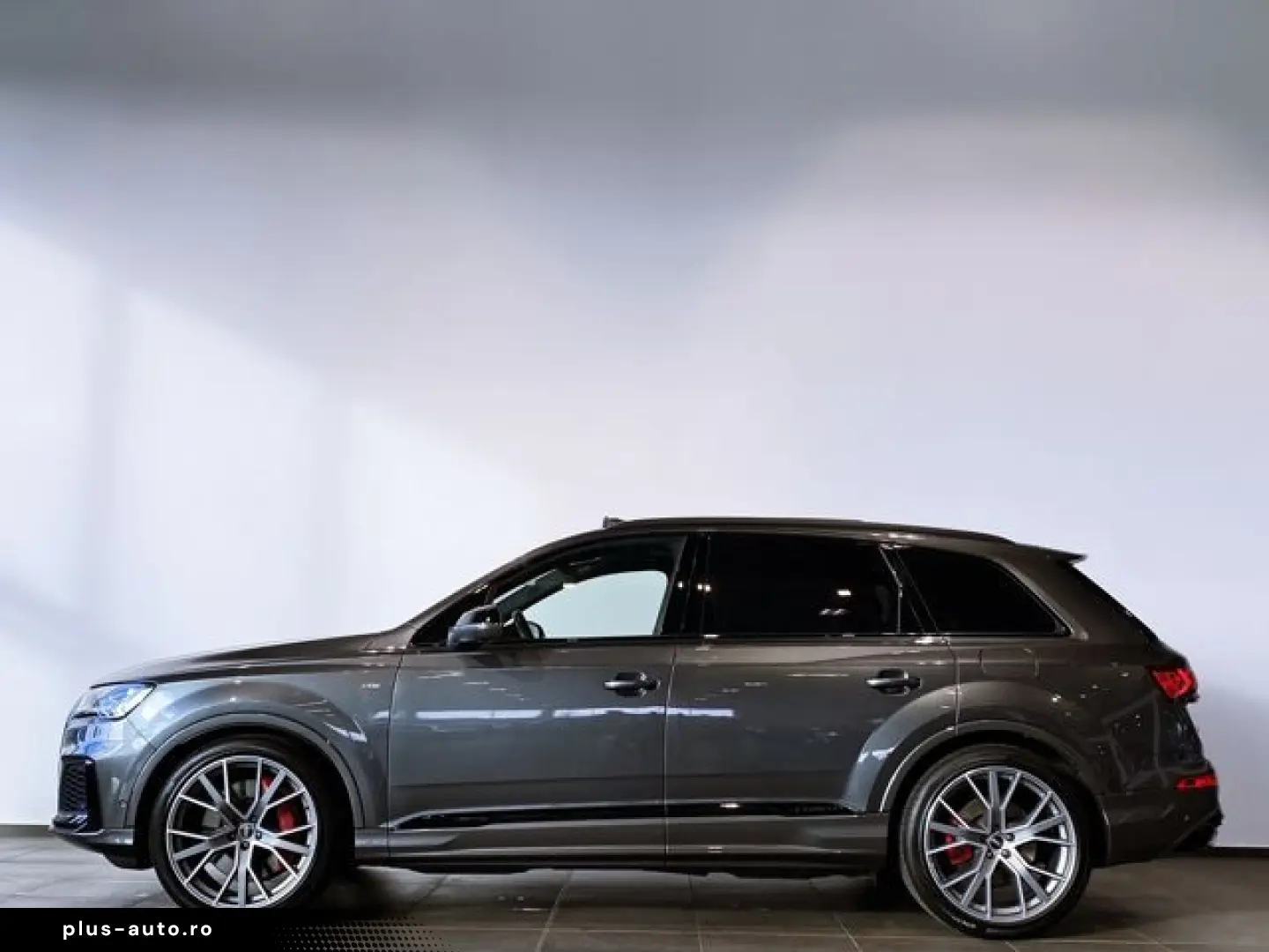 AUDI Q7 60 TFSI e S Line Black Pano S-Sitz Matrix 22'