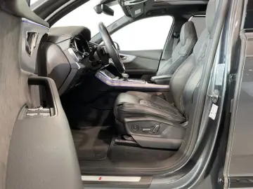 AUDI Q7 60 TFSI e S Line Black Pano S-Sitz Matrix 22'