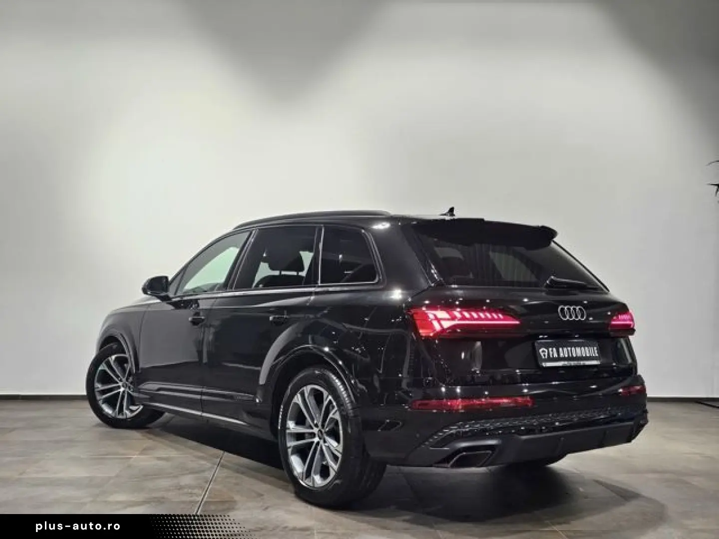 AUDI Q7 50 TDI 2x S Line Black Pano Matrix Hud AHK 20