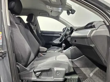 AUDI Q3 35 TFSI Sport Virtual LED Plus Standheiz. AHK