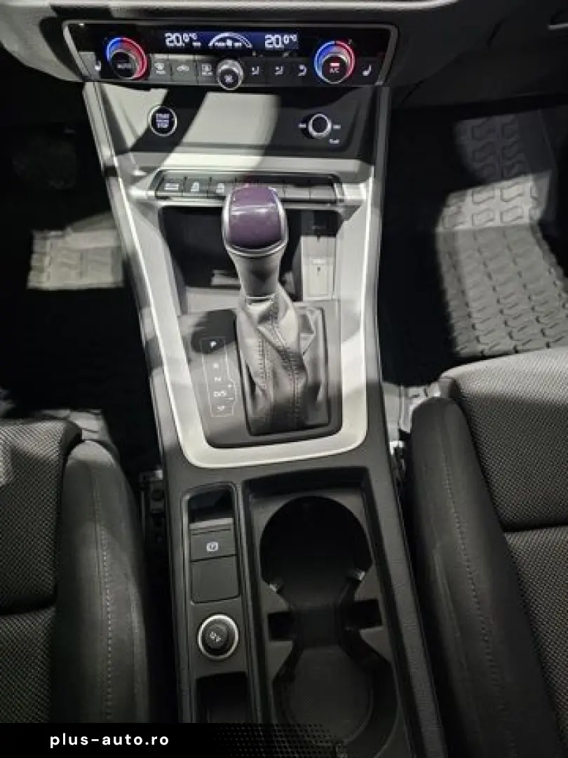 AUDI Q3 35 TFSI Sport Virtual LED Plus Standheiz. AHK