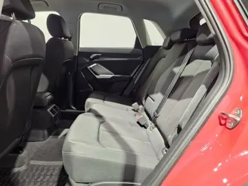 AUDI Q3 35 TFSI Sport Virtual LED Plus Standheiz. AHK