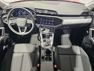 AUDI Q3 35 TFSI Sport Virtual LED Plus Standheiz. AHK