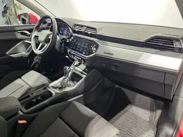 AUDI Q3 35 TFSI Sport Virtual LED Plus Standheiz. AHK