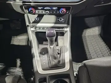 AUDI Q3 35 TFSI Sport Virtual LED Plus Standheiz. AHK