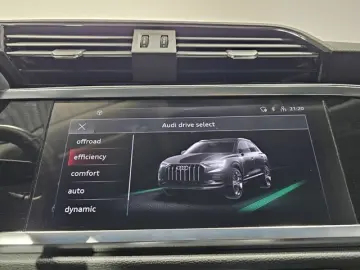 AUDI Q3 35 TFSI Sport Virtual LED Plus Standheiz. AHK