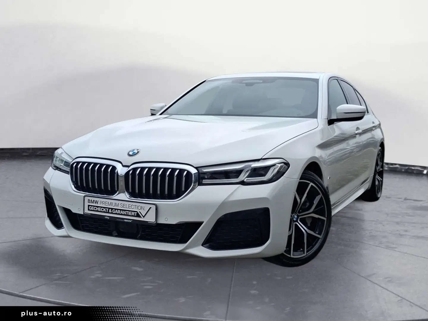 BMW 530i xDrive M Sport Navi ACC RFK Glasdach HiFi