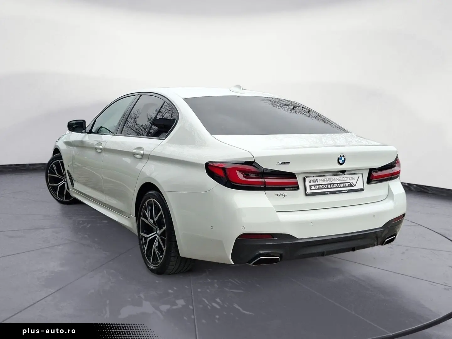 BMW 530i xDrive M Sport Navi ACC RFK Glasdach HiFi