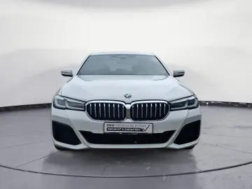 BMW 530i xDrive M Sport Navi ACC RFK Glasdach HiFi
