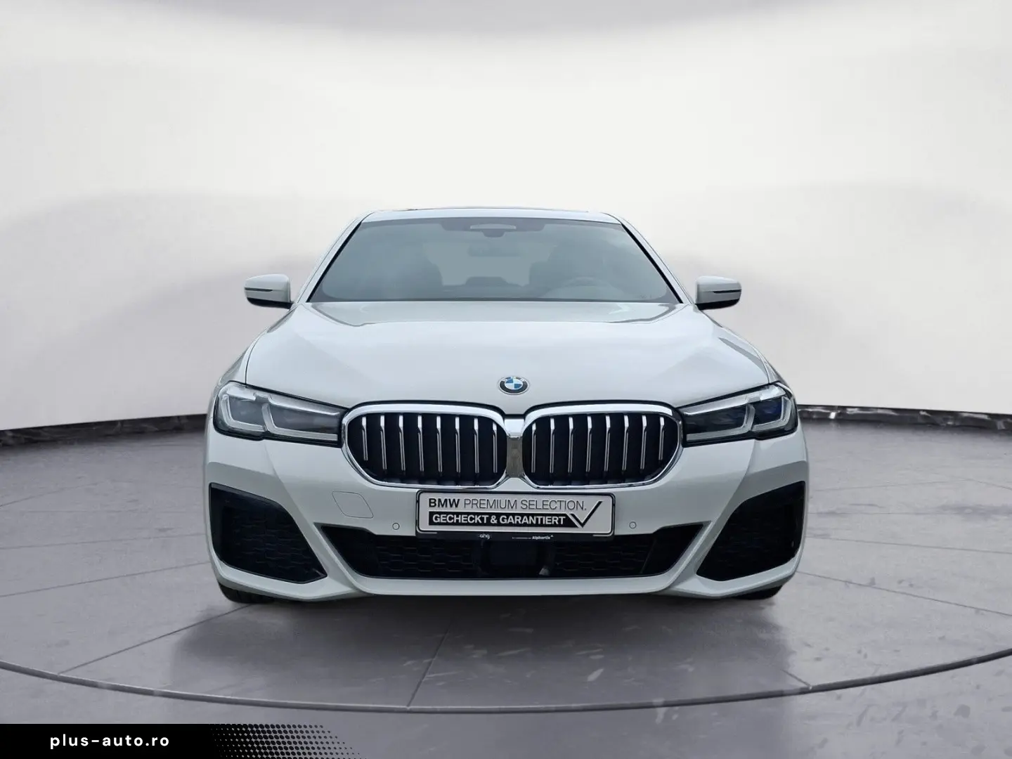 BMW 530i xDrive M Sport Navi ACC RFK Glasdach HiFi